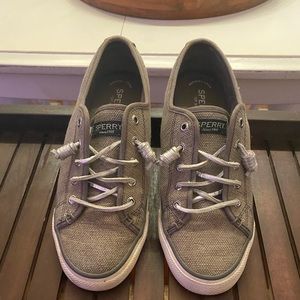 Sperry boat shoes! ✨